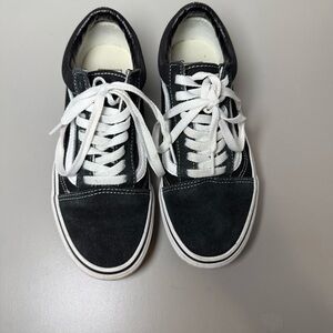 Vans Old Skool low-top sneakers in the classic black and white colorway, size: 7